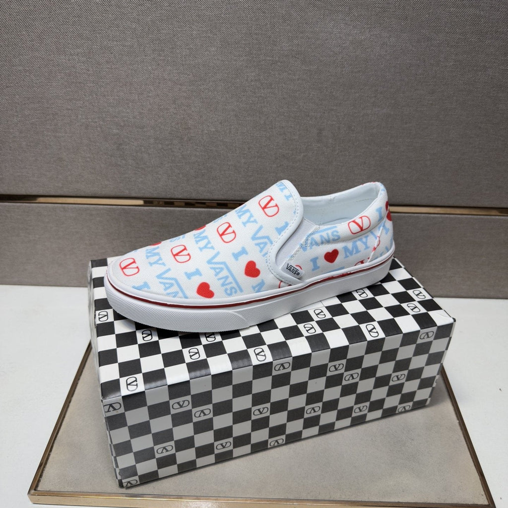 Vans White Graphic Low-Top Sneakers — side